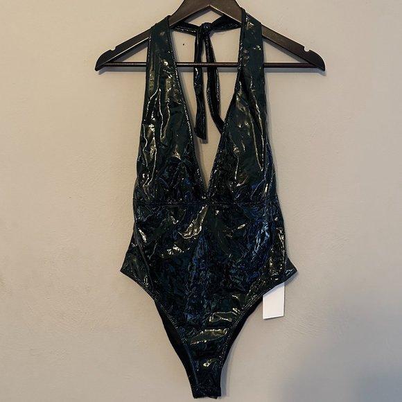 NWT WDIRARA Women's Deep V-Neck Halter-Top PU Leather Skinny Bodysuit Size S - Picture 5 of 16